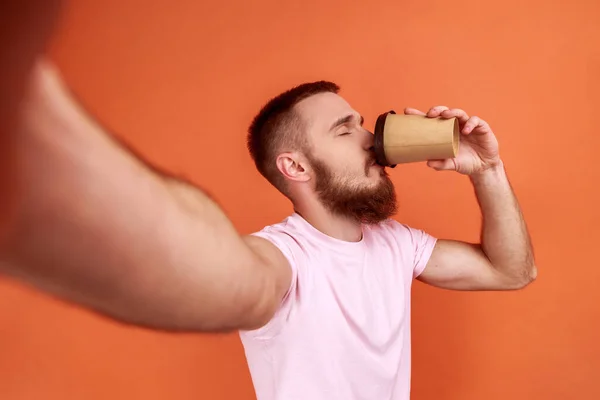 Portrait Excited Energetic Bearded Man Taking Selfie While Driking Coffee — 스톡 사진