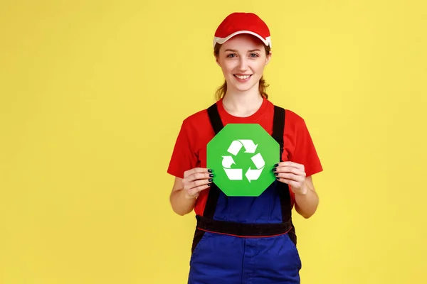 Portrait Smiling Happy Worker Woman Standing Holding Recycling Sign Thinking — Stockfoto