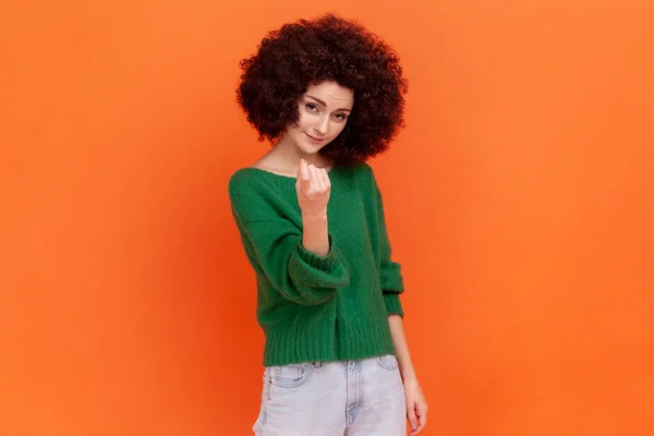 Come Here Woman Afro Hairstyle Wearing Green Casual Style Sweater — Stock Photo, Image