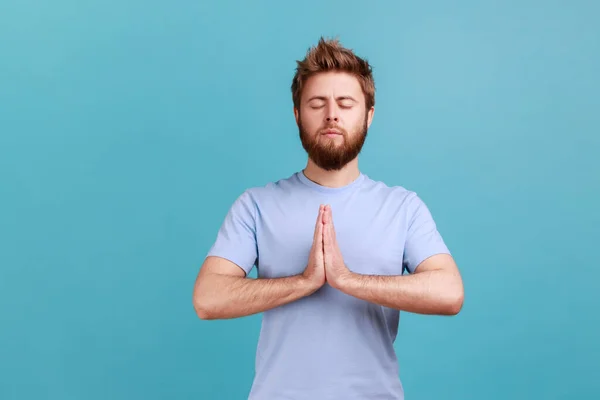 Portrait Calm Relaxed Bearded Man Standing Closed Eyes Prayer Gesture — Photo