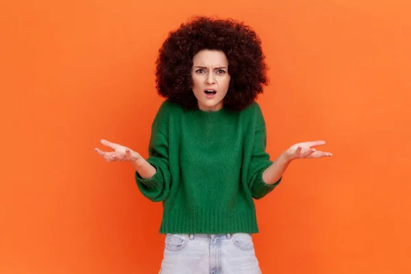 What You Want Woman Afro Hairstyle Wearing Green Casual Sweater — 스톡 사진