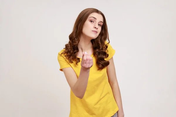 Portrait Beautiful Attractive Teen Girl Yellow Casual Style Shirt Standing — Fotografia de Stock