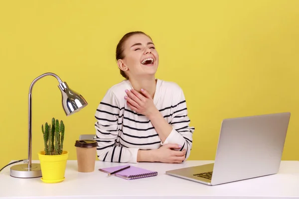 Amused Happy Woman Employee Laughing Out Loud Being Hysterical Crazy — Foto de Stock