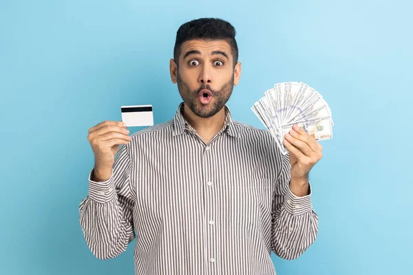 Astonished Businessman Beard Holding Dollar Banknotes Credit Card Looking Camera —  Fotos de Stock