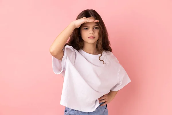 Portrait Little Girl Wearing White Shirt Peering Distance Looking Far — Stockfoto