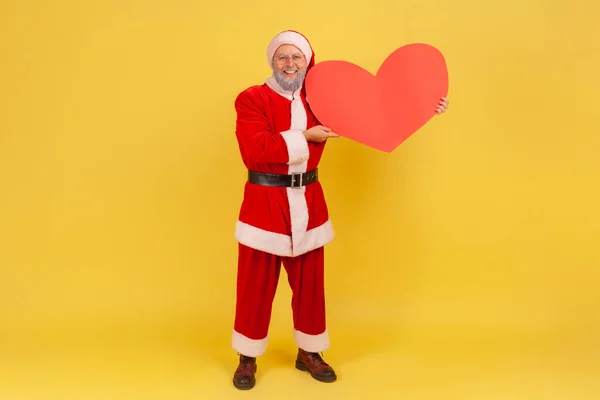 Ganzkörperporträt Eines Älteren Mannes Mit Grauem Bart Weihnachtsmann Kostüm Der — Stockfoto