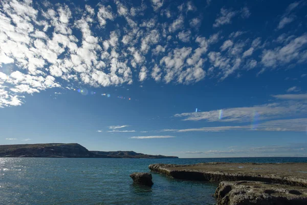 Παράκτια Τοπίο Βράχια Στη Χερσόνησο Valdes Μνημείο Παγκόσμιας Κληρονομιάς Παταγονία — Φωτογραφία Αρχείου