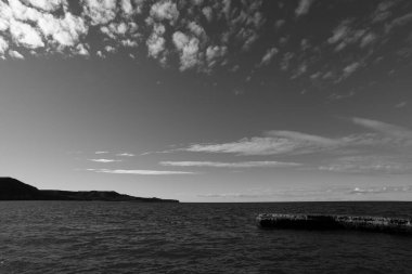 Yarımada Valdes, Dünya Mirası, Patagonya Arjantin 'deki kayalıkları olan kıyı manzarası