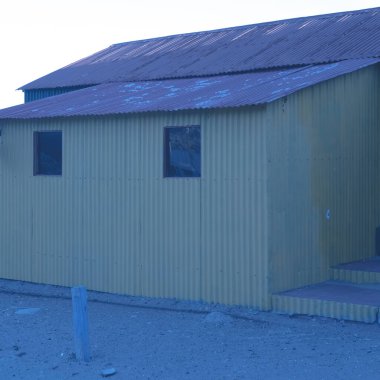 Puerto Piramitleri, Yarımada Valdes, Chubut Eyaleti, Patagonya, Arjantin 'de tipik bir yapı..