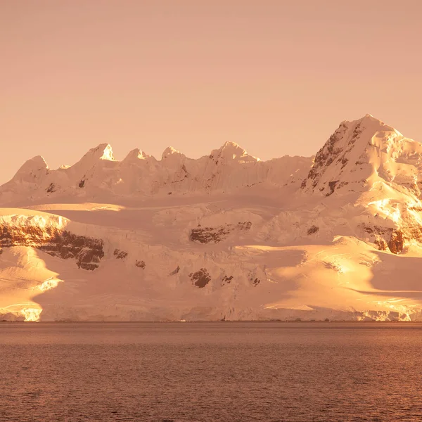 Antarctic Mountains Landscape Port Lacroix Antartica — Foto de Stock