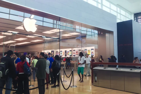 Apple store — Stock Photo, Image