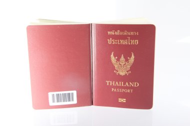 beyaz zemin üzerine Tayland pasaportu