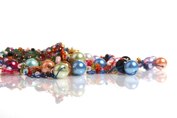 inci ve üstündeki Beyaz