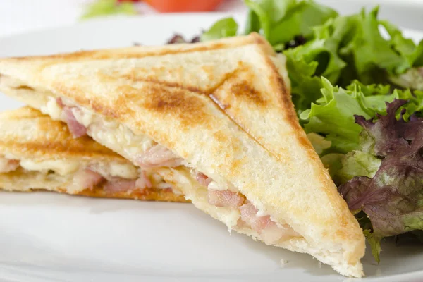 pastırma & peynir toastie