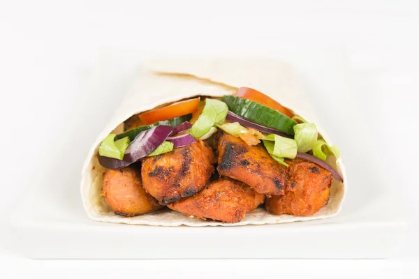 Hähnchen-Tikka-Wrap — Stockfoto