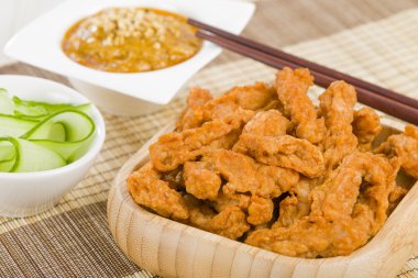 Penang tavuk lokmaları