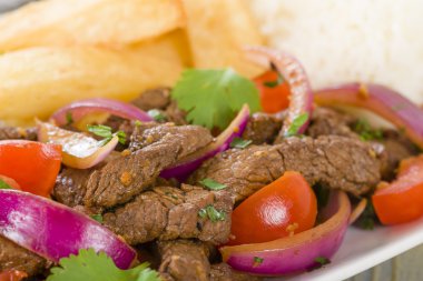 Lomo Saltado
