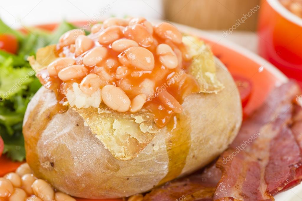 Jacket Potato Stock Photo by ©paulbrighton 39657629