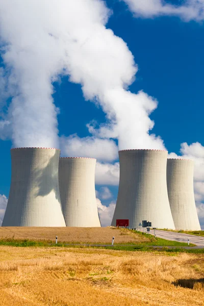 Πυρηνικού σταθμού στο Τεμελίν στην Τσεχική Δημοκρατία Εικόνα Αρχείου