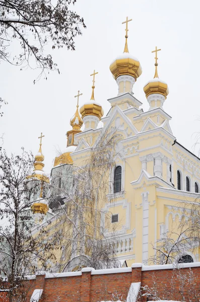 Monasterio ortodoxo en Kharkov Ucrania —  Fotos de Stock