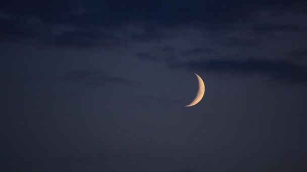 Luna timelapse con nubes — Vídeo de stock