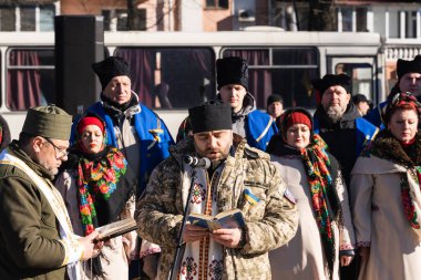 Poltava, Ukrayna - 20 Şubat 2022 Nebesna Sotnia Anıtı ve Meydan ve Haysiyet Devrimi Ayini