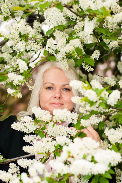 Autumn woman — Stock Photo, Image