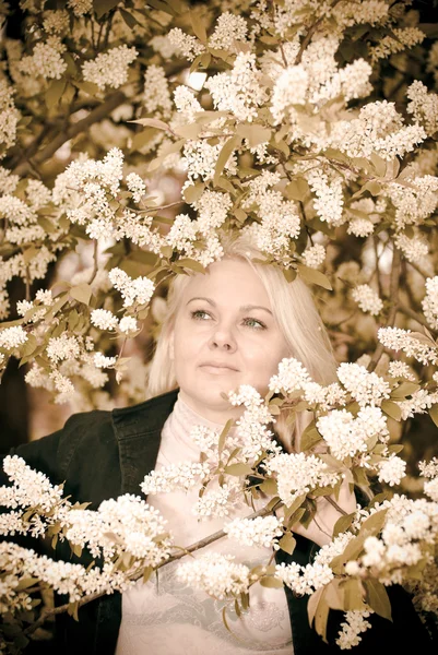 Sonbahar kadını — Stok fotoğraf