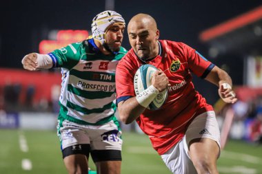 25 Mart 2022, Cork, İrlanda - Simon Zebo, Birleşik Rugby Şampiyonası maçında Munster (51) ve Benetton (22))