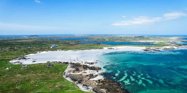 Mannin Bay Blueway Vit Sandstrand Sydväst Clifden Galway Irland Stockbild