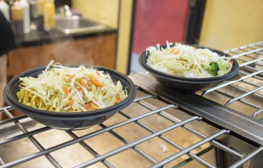 New york şehri akşam manzarası ile hudson Nehri üzerinde brooklyn Köprüsü