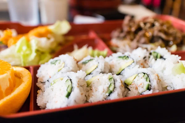 sığır eti teriyaki bento kutusu