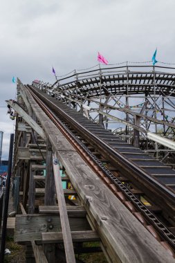 ahşap rollercoaster, uzun boylu