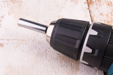 Tornavidalı kablosuz tornavida.