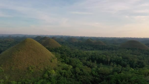 Slow Motion Aerial Footage Chocolate Hills National Geological Monument Carmen — Vídeo de stock