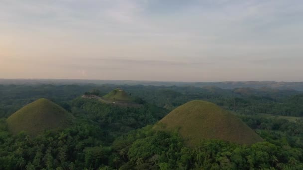 Πανοραμική Κλιπ Drone Πάνω Από Chocolate Hills National Geological Monument — Αρχείο Βίντεο