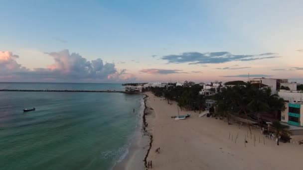 Aerial View Beachfront Resorts Caribbean Coast White Sandy Beach Jetty — Vídeo de Stock