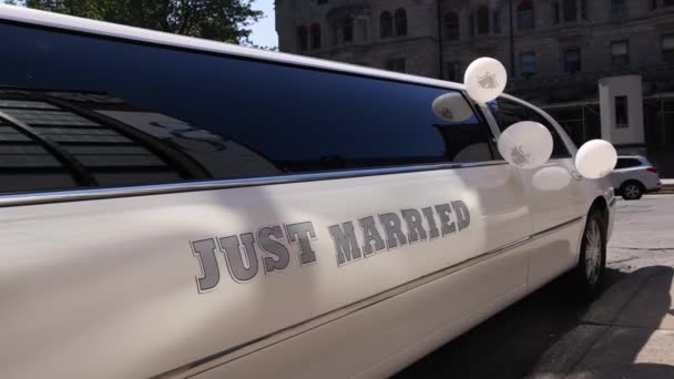 Side Angle View White Stretch Limousine Words Just Married Celebration — Video