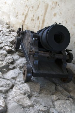 eski savaş topu