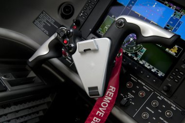 Embraer Aircraft steering wheel/yoke clipart
