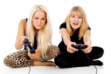 iki kız play video oyunları
