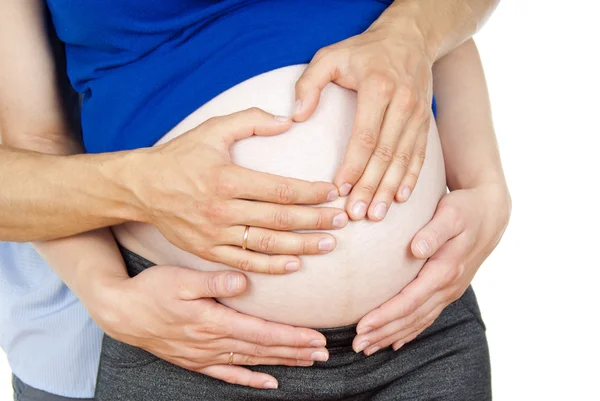 Ehemann umarmt seinen Bauch schwangere Frau — Stockfoto