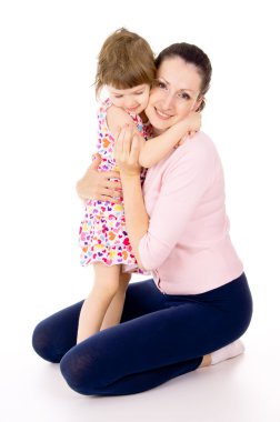 küçük, güzel çocuk sarılma anne