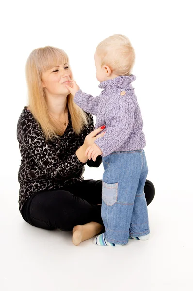 Anne, onun küçük bebek tatlı şeker vermek