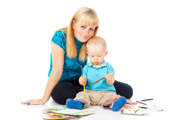 Felice mamma e bambino rilassarsi — Foto Stock