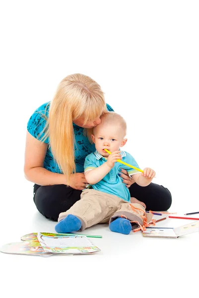 Feliz madre y bebé pintura — Foto de Stock