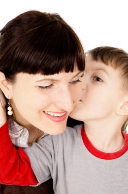 Annem küçük bir çocuğu öptüm