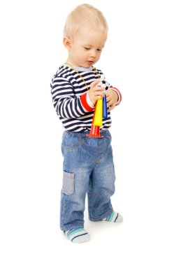 küçük çocuk ve futbol bip