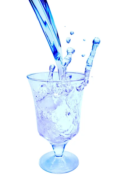In un bicchiere, pieno di acqua cristallina — Foto Stock