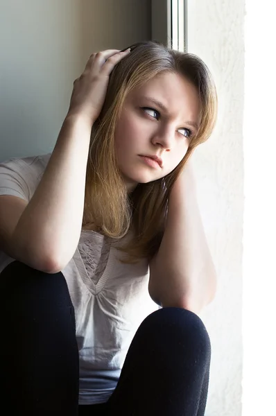 Beautiful girl sad — Stock Photo, Image